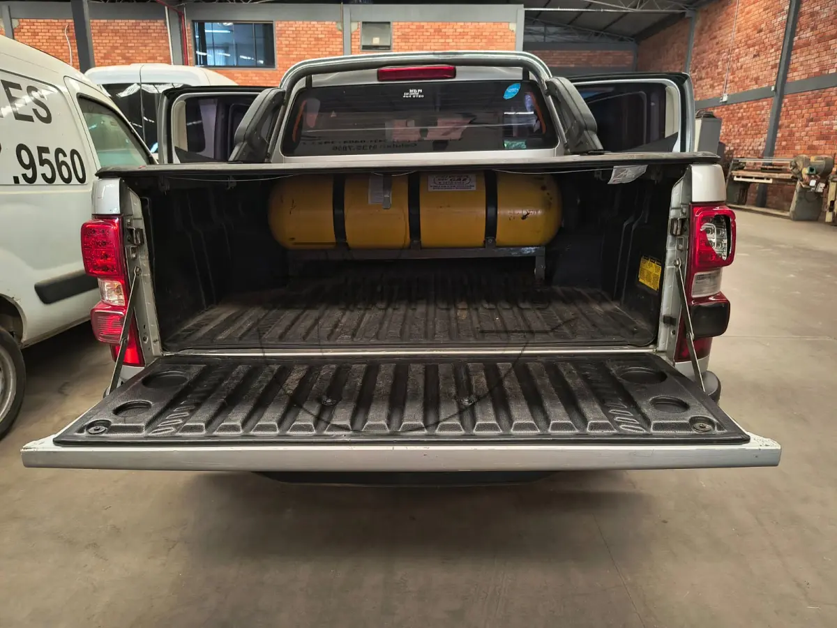 LOTE 001 - Um veículo Chevrolet S10, ano 2014/2014