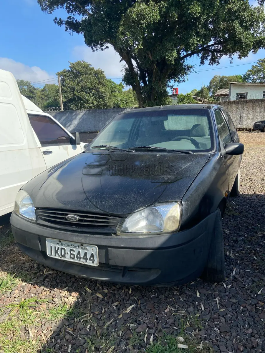 LOTE 013 - 02ª DATA | Um veículo Fiesta Street, ano/modelo 2002