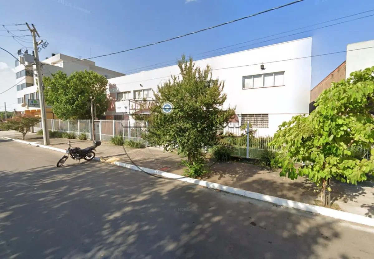 LOTE 001 - 02ª DATA | (CANOAS/RS) 03 terrenos contíguos c/ 1.837,76m², no Bairro Harmonia, c/ um prédio de alvenaria