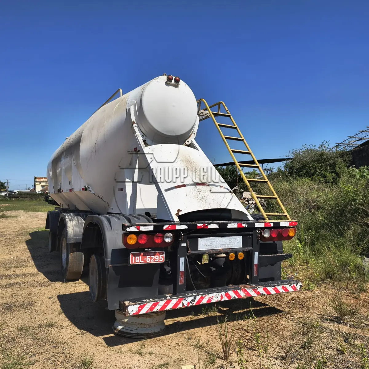 LOTE 010 - Um Metalesp Silocar 3ED, ano/modelo 2009/2010,