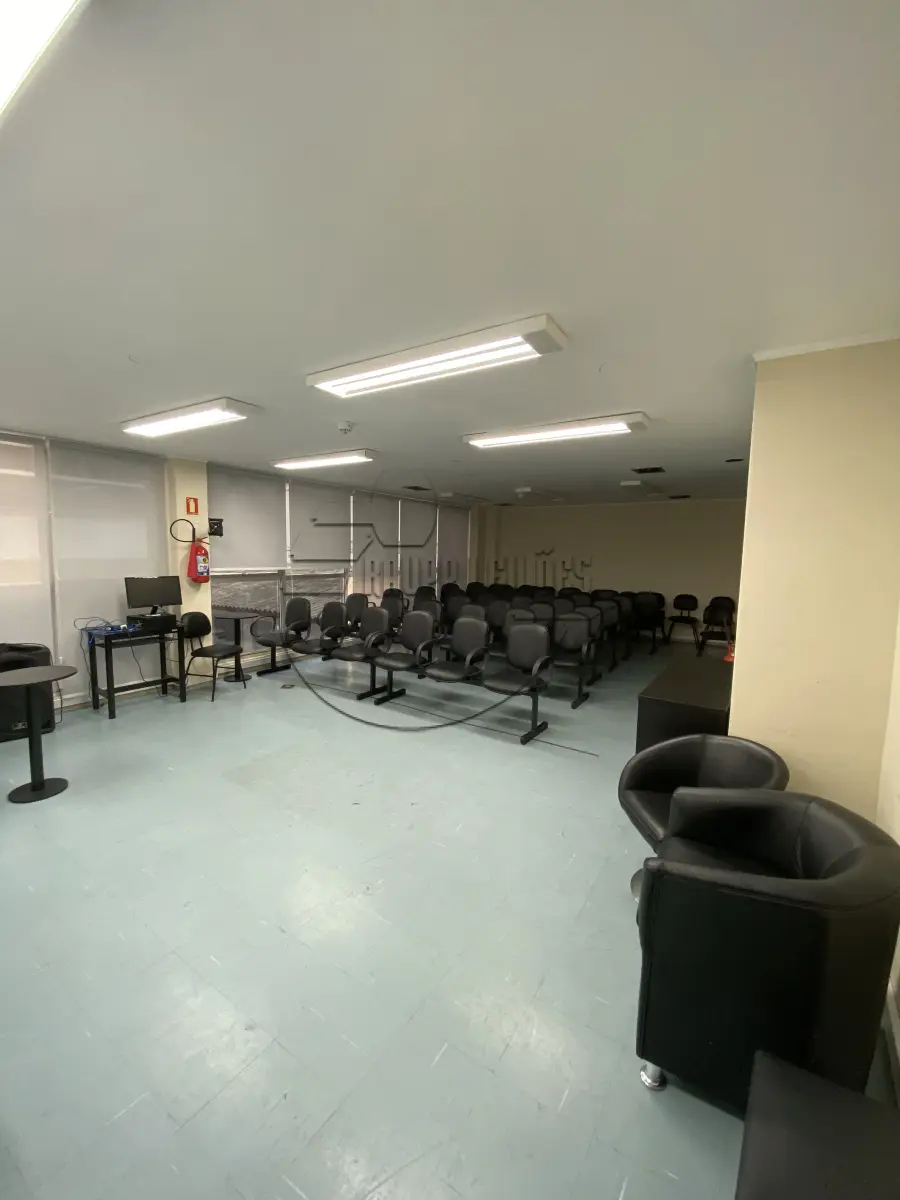 LOTE 031 - (PORTO ALEGRE/RS) Os Edifícios Cláudio Fernandes e Silvio de Freitas, no Bairro Centro Histórico, compostos de um total de 66 imóveis, sendo salas, conjuntos e boxes de estacionamento