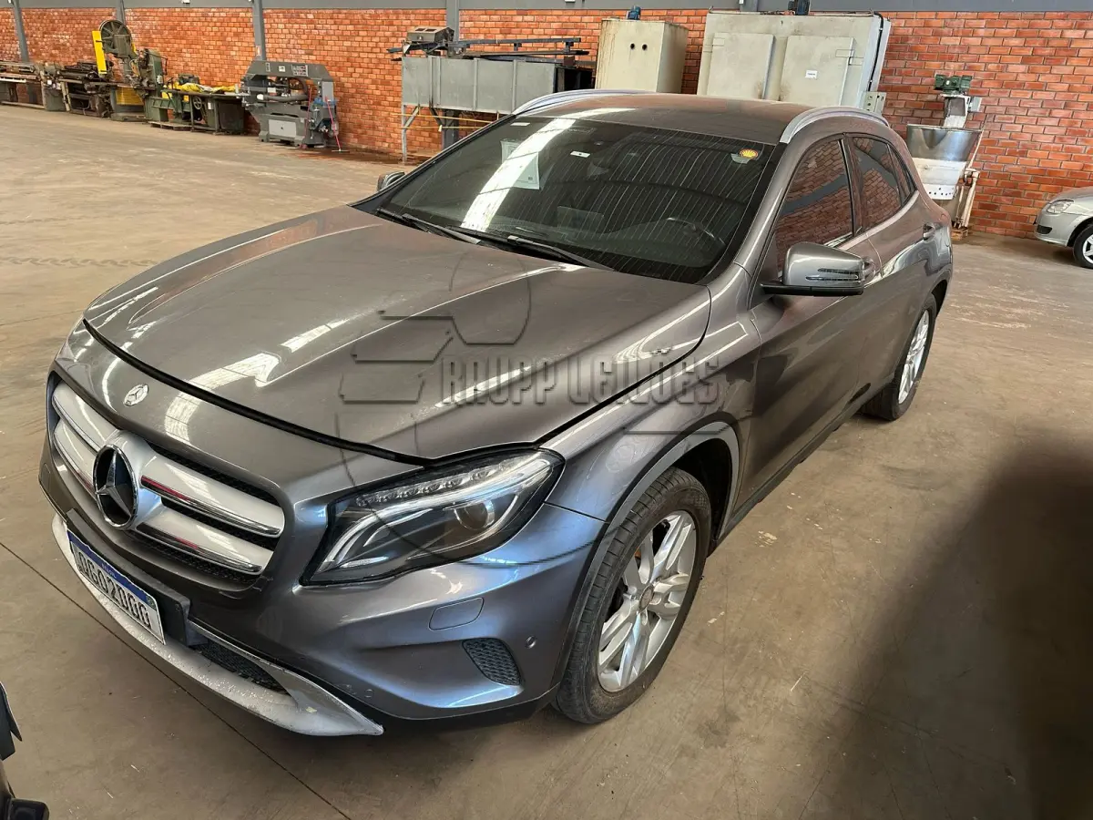 LOTE 016 - Veículo I/M.BENZ GLA200FF, ano/modelo 2015/2016