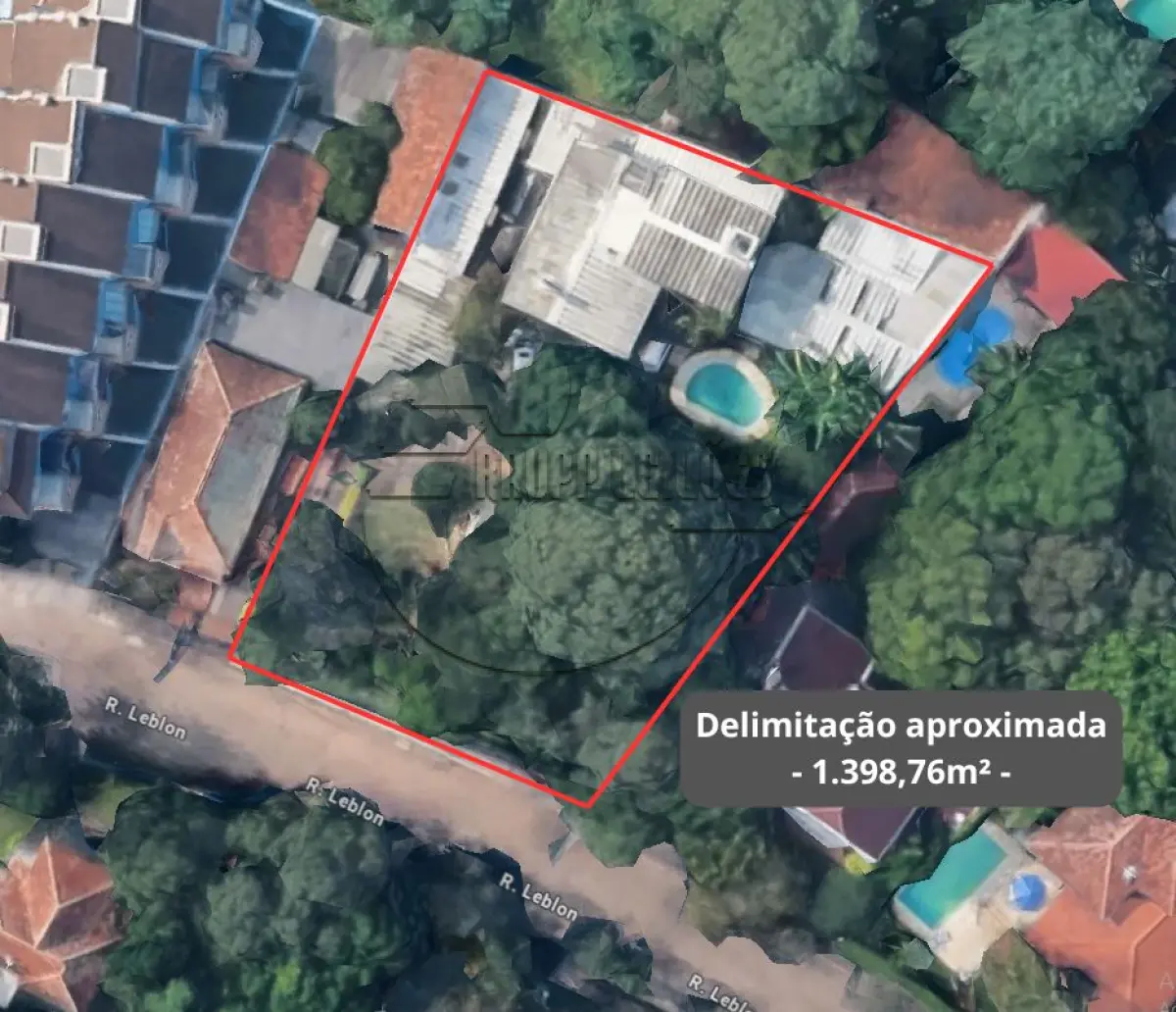 LOTE 001 - (PORTO ALEGRE/RS) Uma casa de 700,00m², no Bairro Ipanema