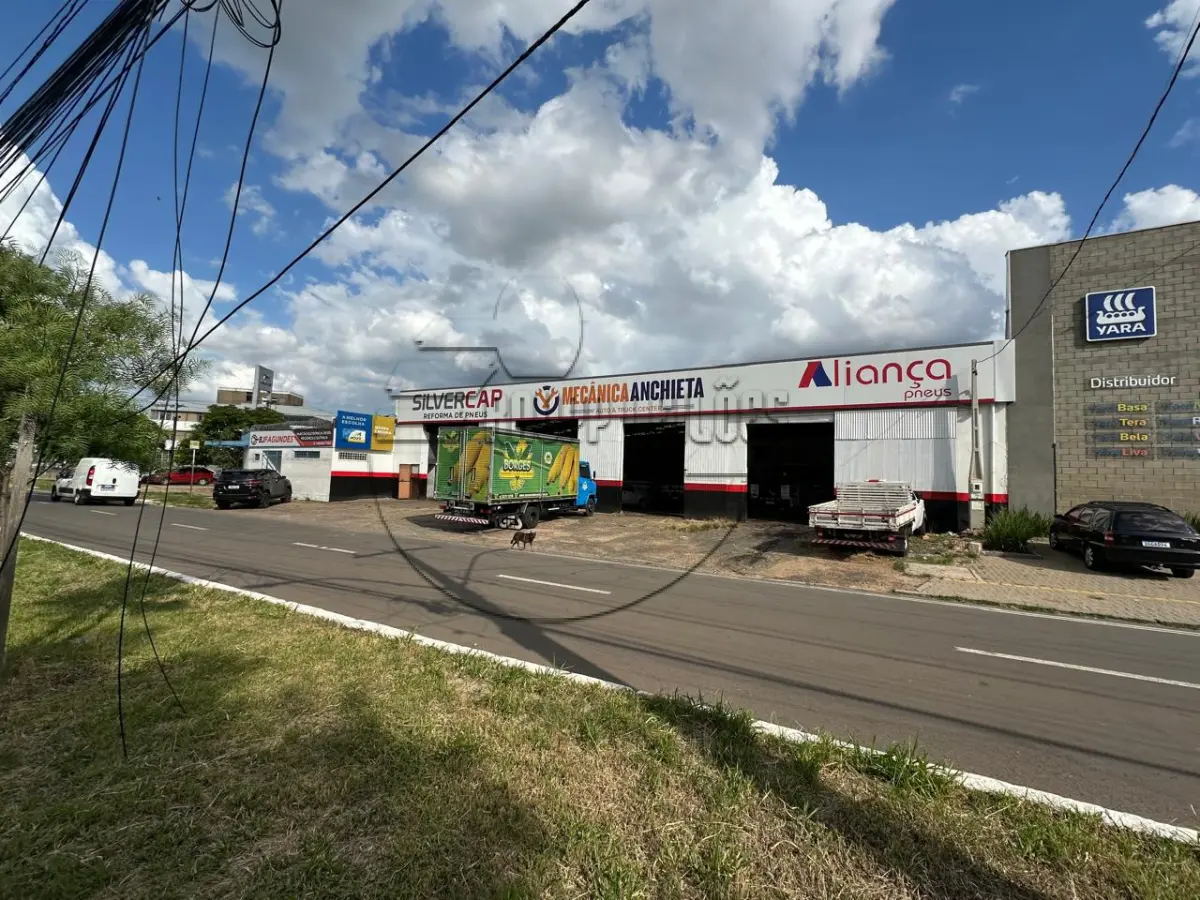 LOTE 001 - (PORTO ALEGRE/RS) Um pavilhão industrial no Bairro Anchieta