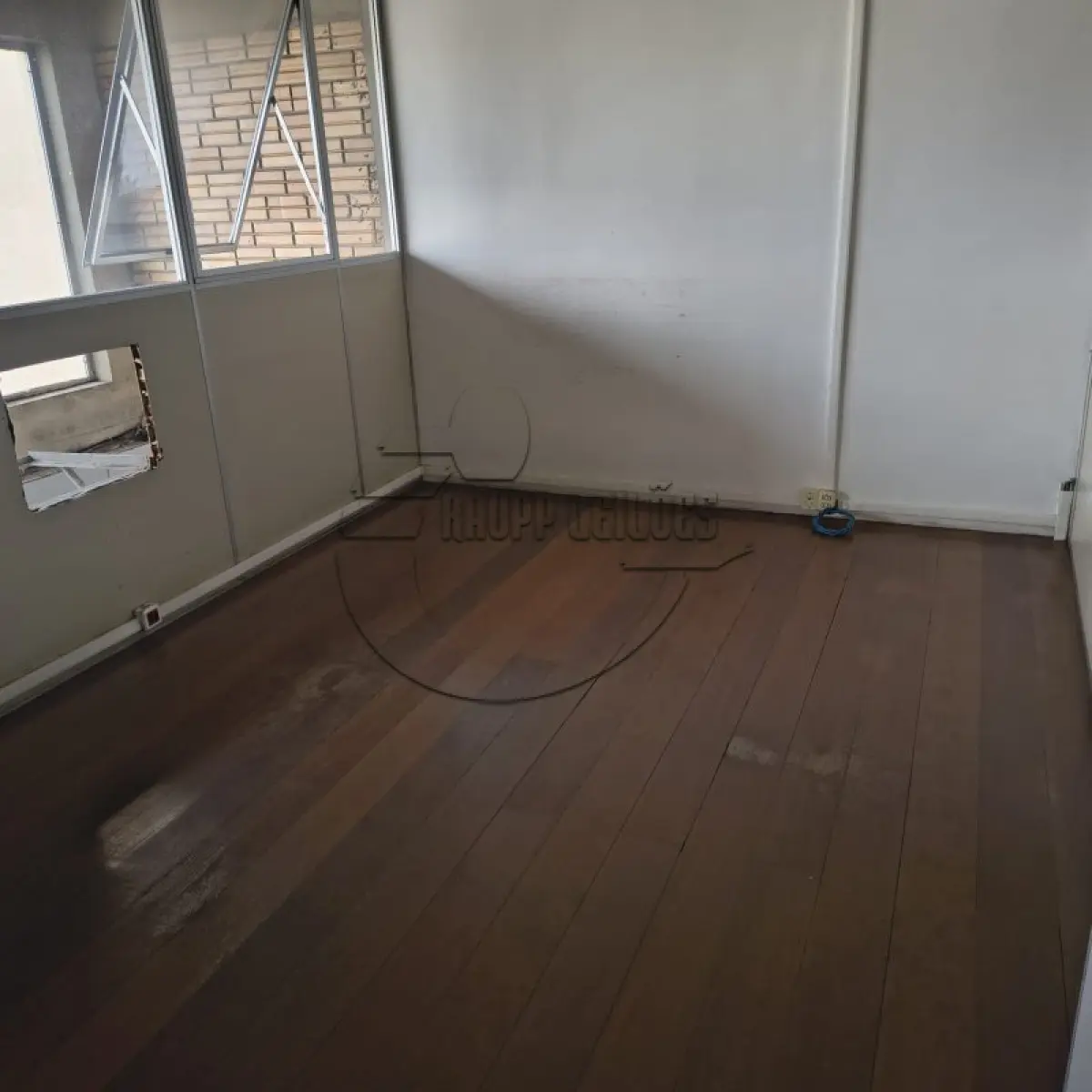 LOTE 001 - 02ª DATA | (PORTO ALEGRE/RS) Um prédio de alvenaria c/ aprox. 410,00m², no Bairro Passo das Pedras