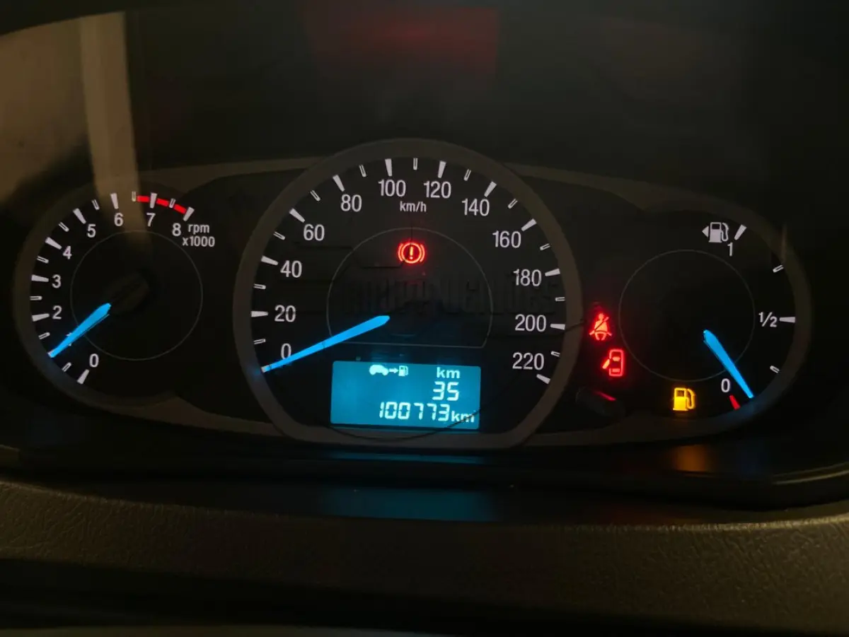 LOTE 010 - Um veículo FORD/KA SE PLUS 1.5 HA C, ano/mod 2020/2021