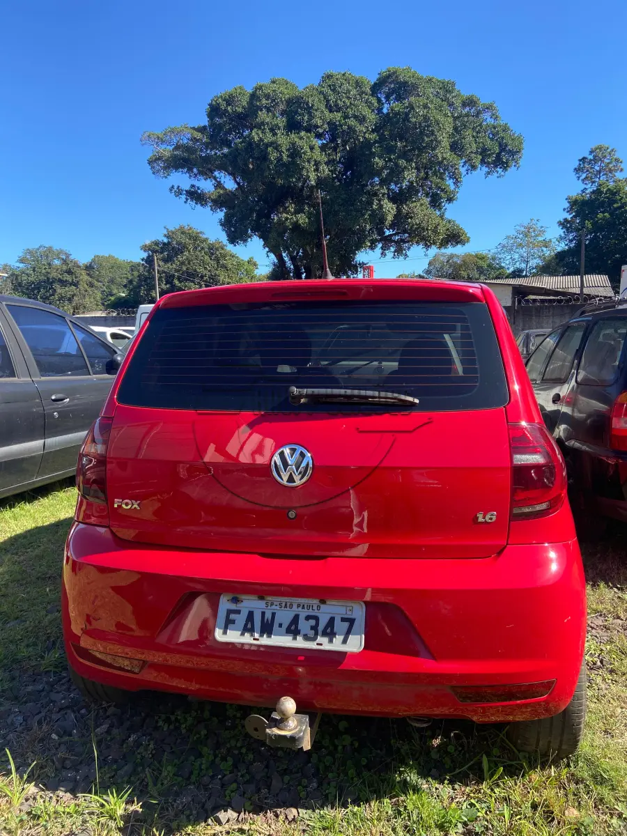 LOTE 010 - Um veículo VOLKSWAGEN FOX 1.6 GII, ano/modelo 2012/2013