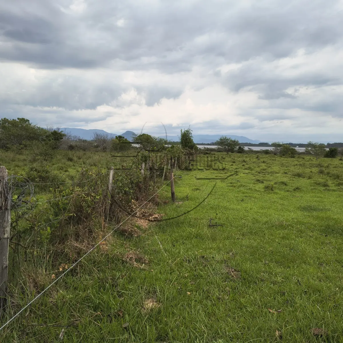 LOTE 001 - 02ª DATA | (OSÓRIO/RS) Uma área de terras de 28,409 hectares. em frente à Estrada do Mar