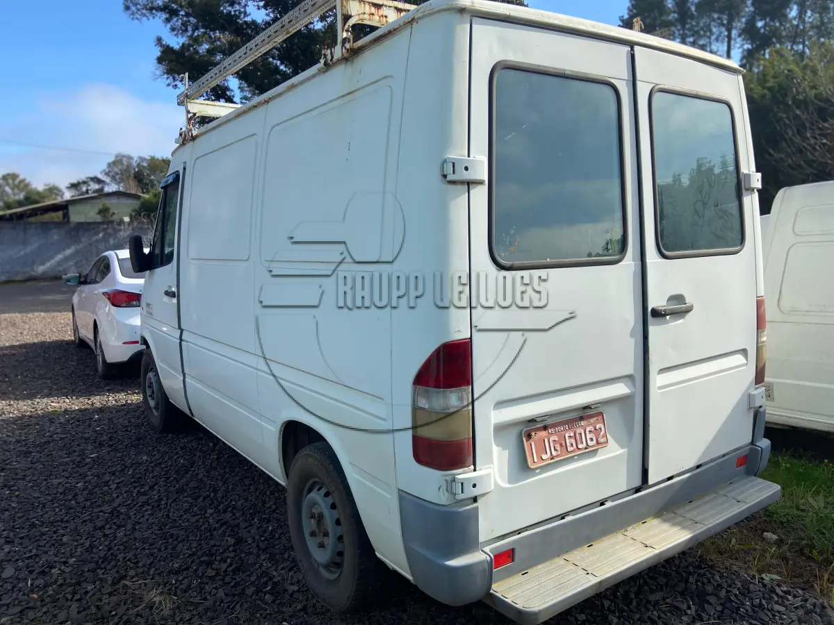 LOTE 004 - 02ª DATA | Um furgão Mercedes-Benz 310D SPRINTERF, ano 1999/2000
