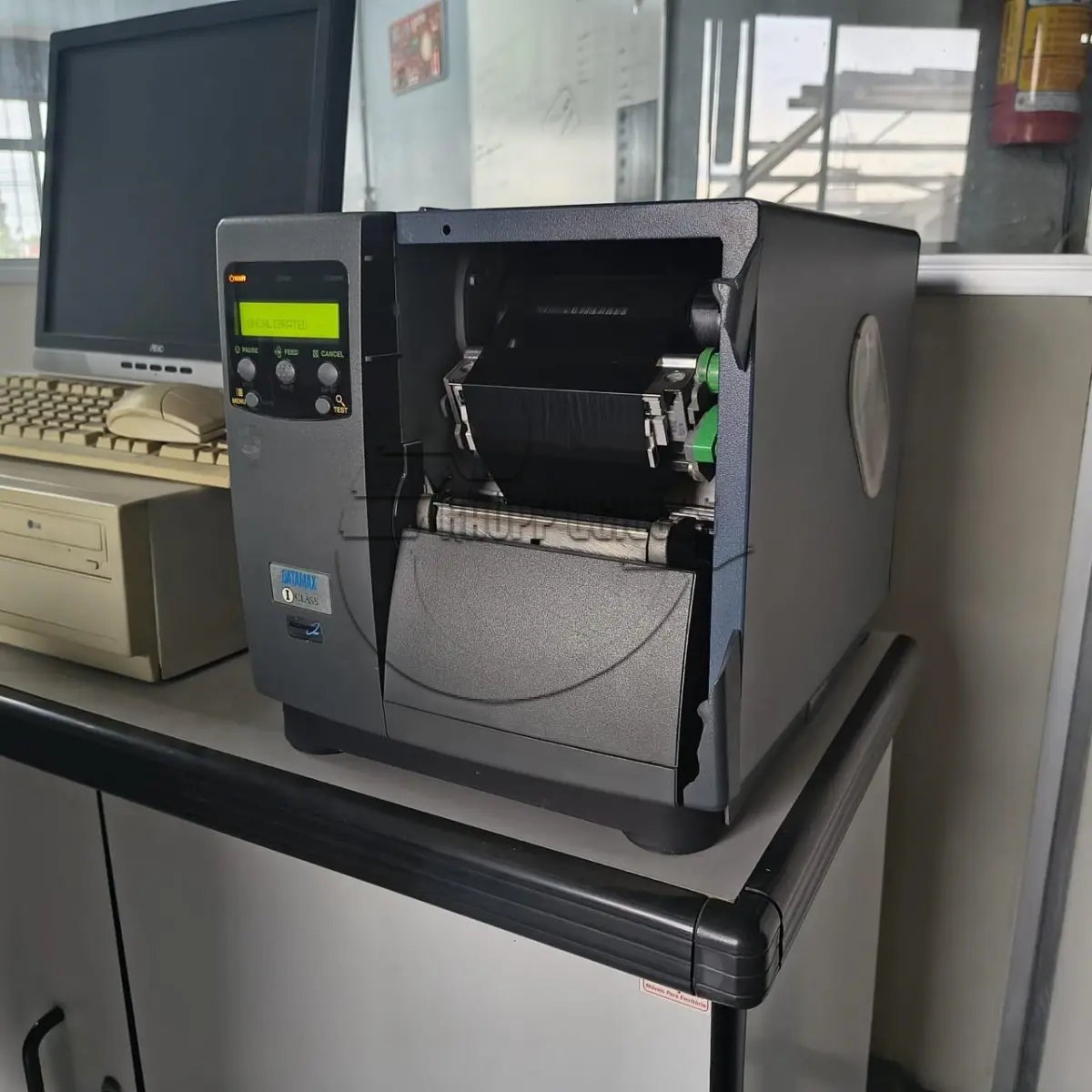 LOTE 006 - Retífica, compressor, plotter,  impressora  e estufa