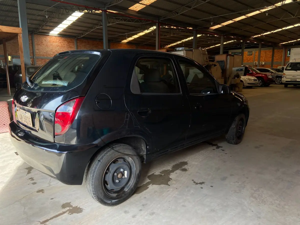 LOTE 009 - Um veículo CHEVROLET/CELTA 1.0L LT,  ano/modelo 2013/2014