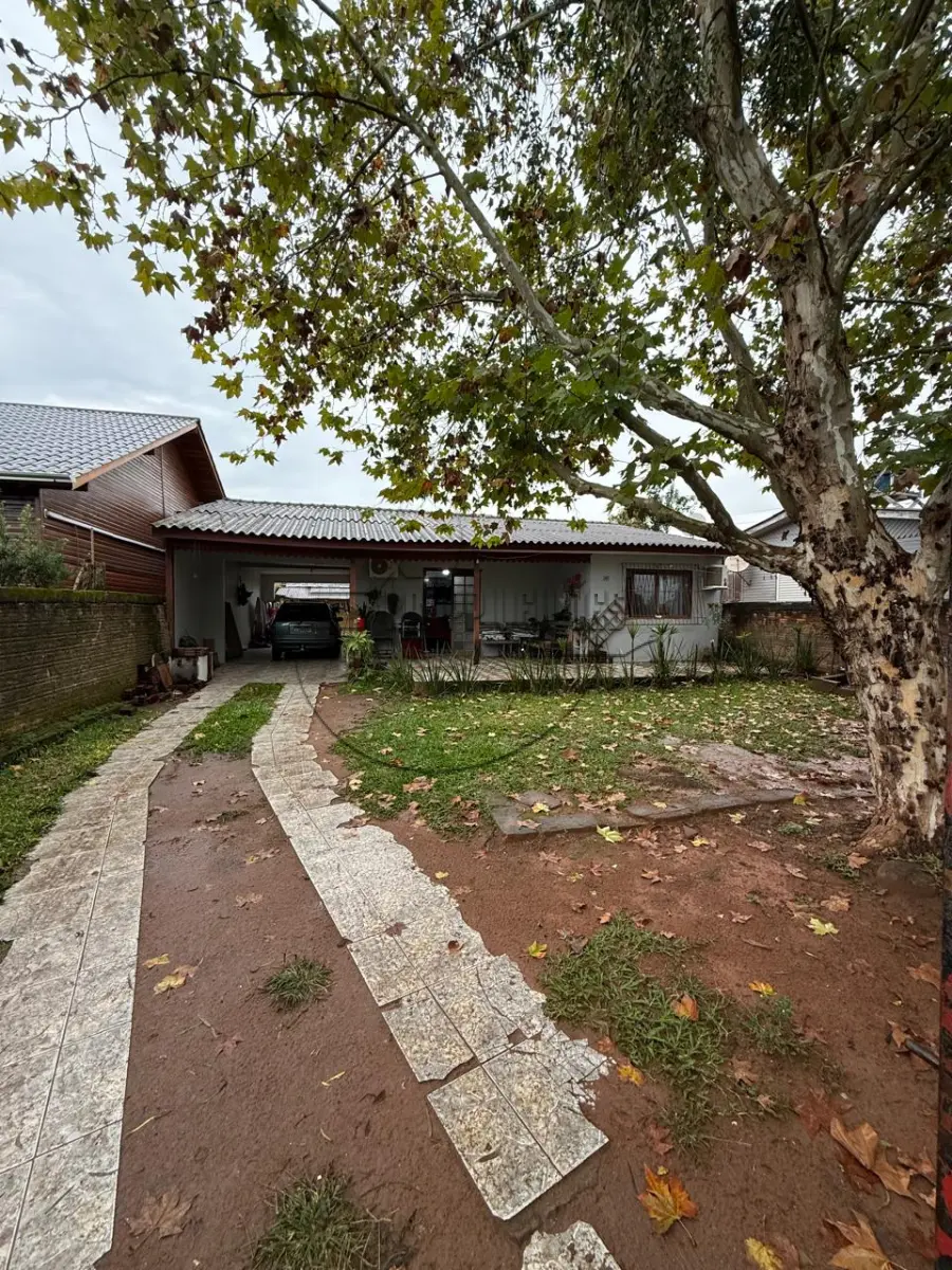 LOTE 002 - 02ª DATA | (NOVO HAMBURGO/RS) Uma casa residencial em alvenaria,  no Bairro Canudos