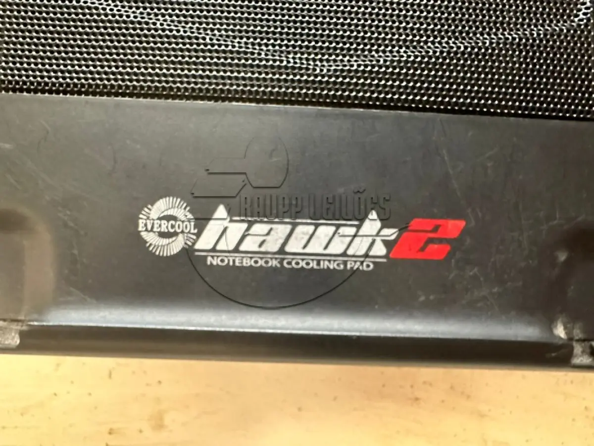 LOTE 011 - Um cooler para notebook, Evercool