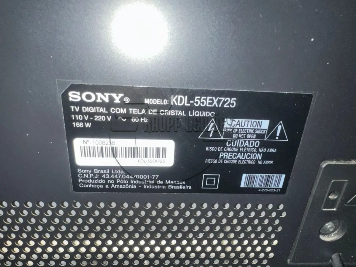 LOTE 008 - Uma televisão Sony, 55 polegadas