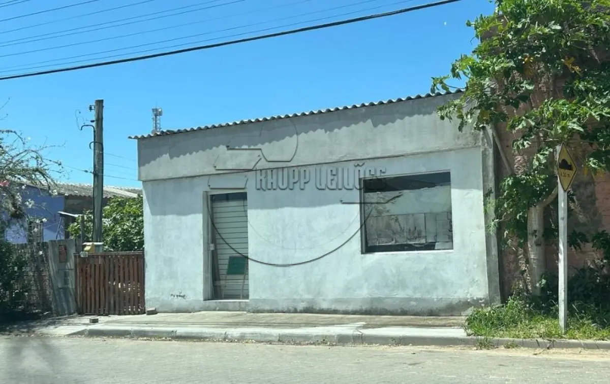 LOTE 002 - 02ª DATA | (TAPES/RS) Um terreno de 200,00m2, c/ edificações, na Rua Cel. Vasconcelos