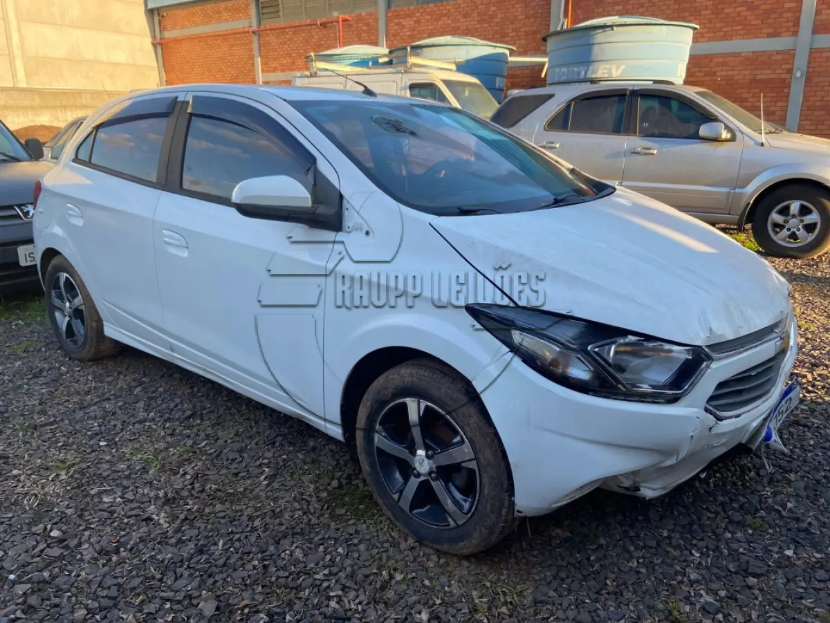 LOTE 016 - Um veículo CHEVROLET/ONIX 1.4MT LTZ, ano/mod 2017/2018