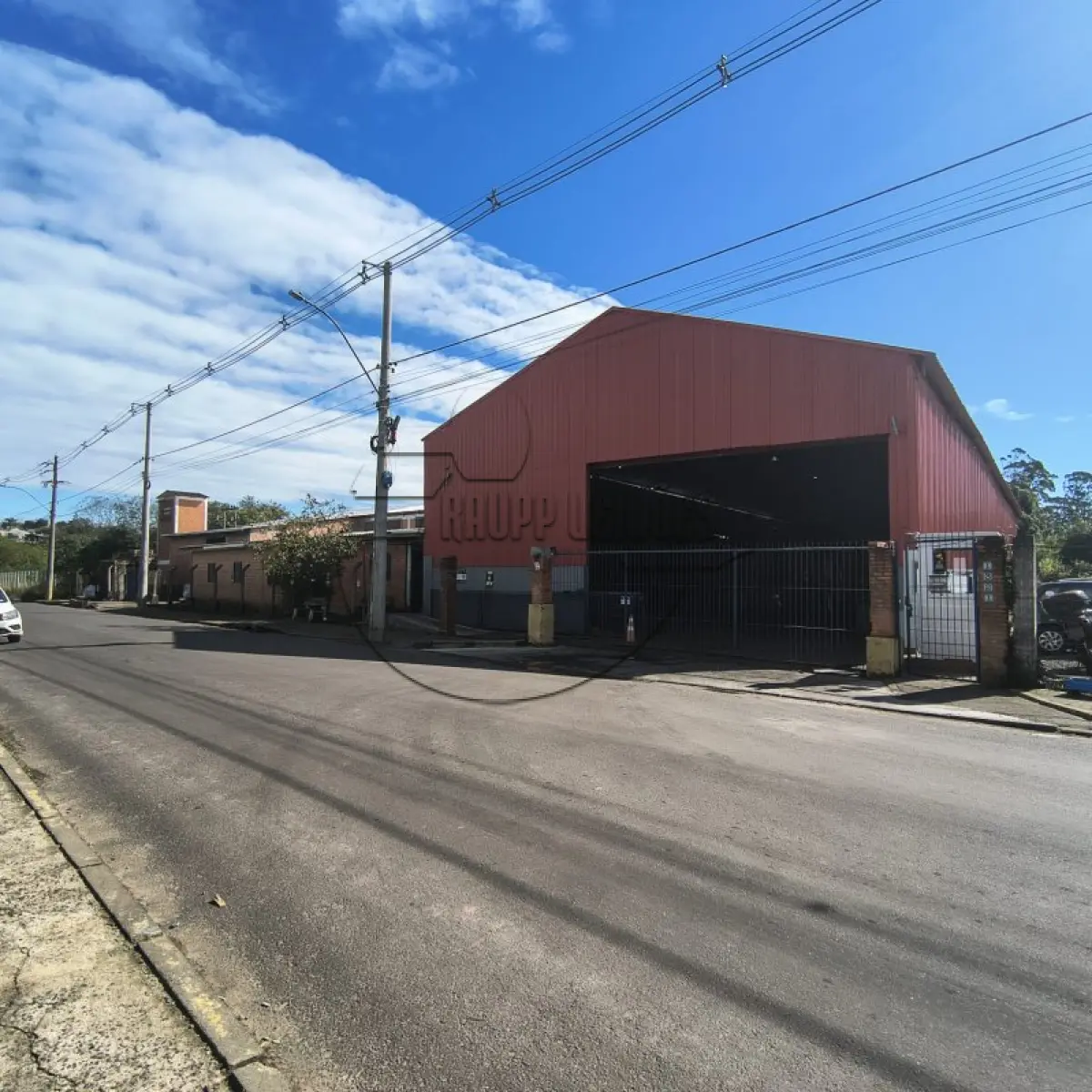 LOTE 009 - (CACHOEIRINHA/RS) Uma área de terras de 11ha, c/ benfeitorias, no Distrito Industrial de Cachoeirinha/RS
