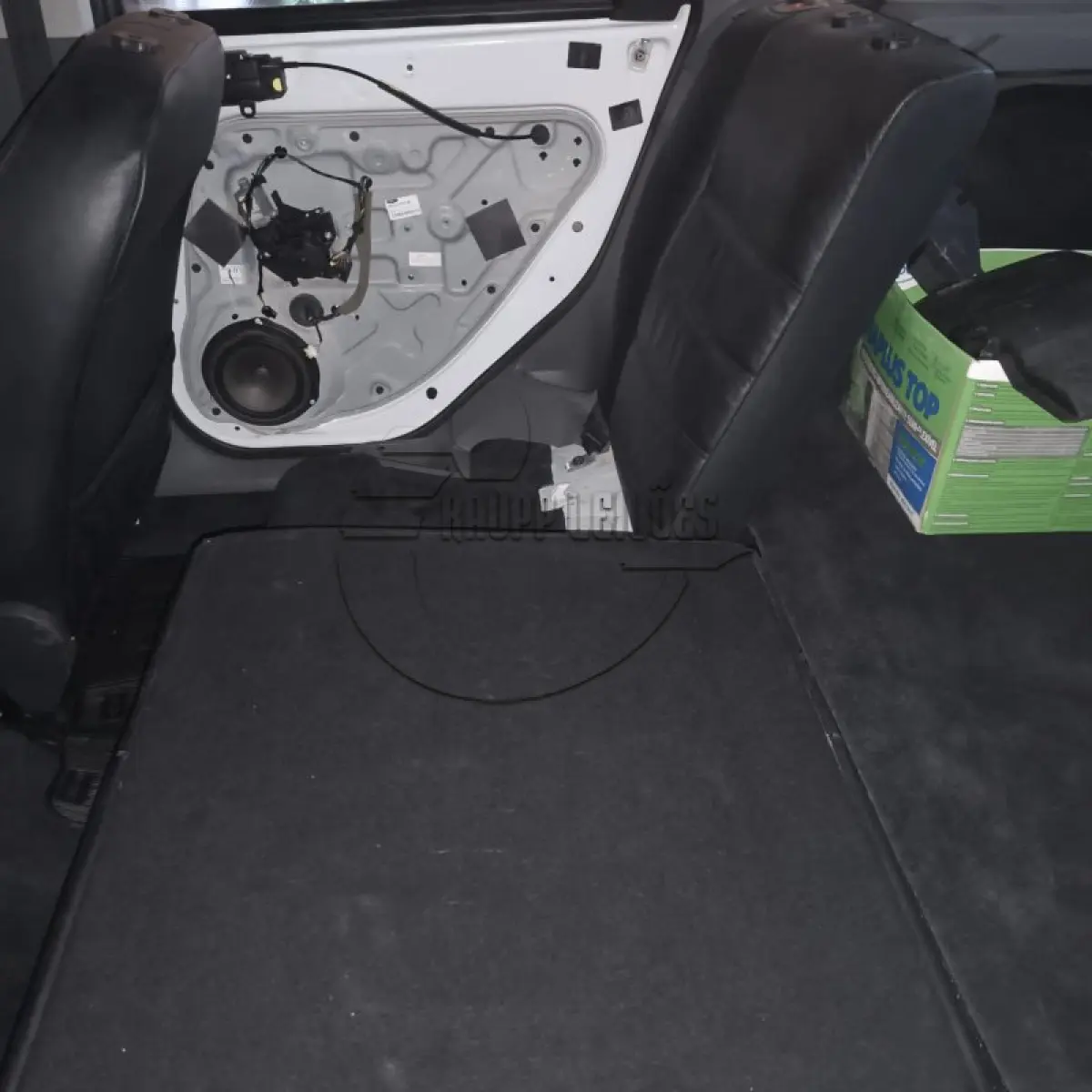 LOTE 017 - Um veículo I/FORD FOCUS 2L HC FLEX, ano/mod 2013/2013