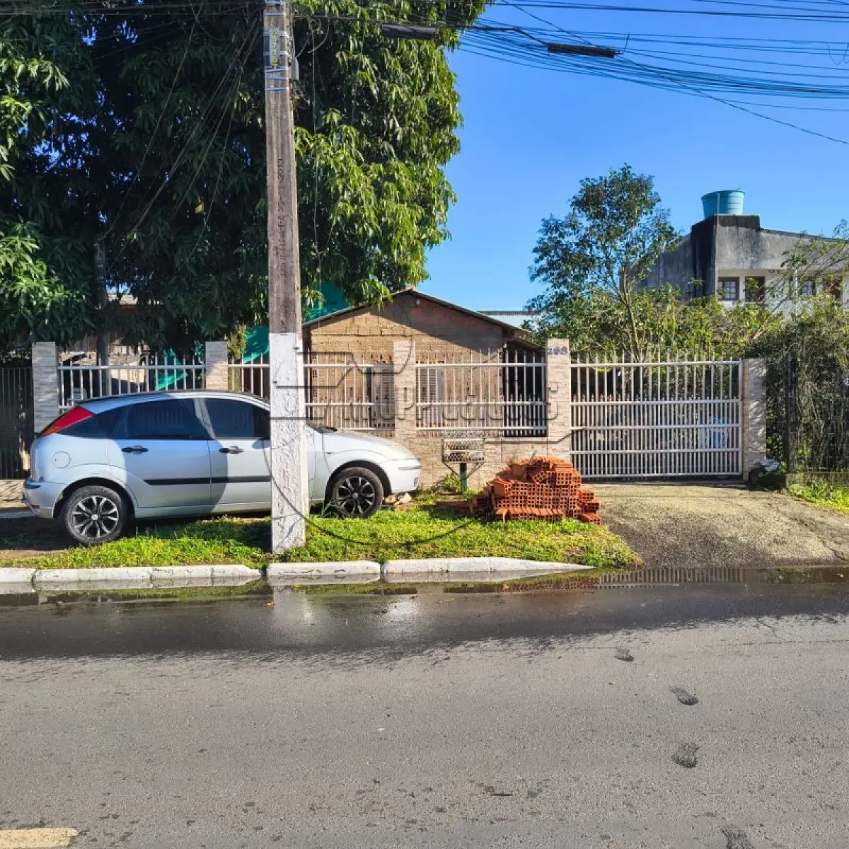 LOTE 003 - 02ª DATA | (GRAVATAÍ/RS) Um terreno de 515,00m², c/ benfeitorias, no Bairro Santa Cruz