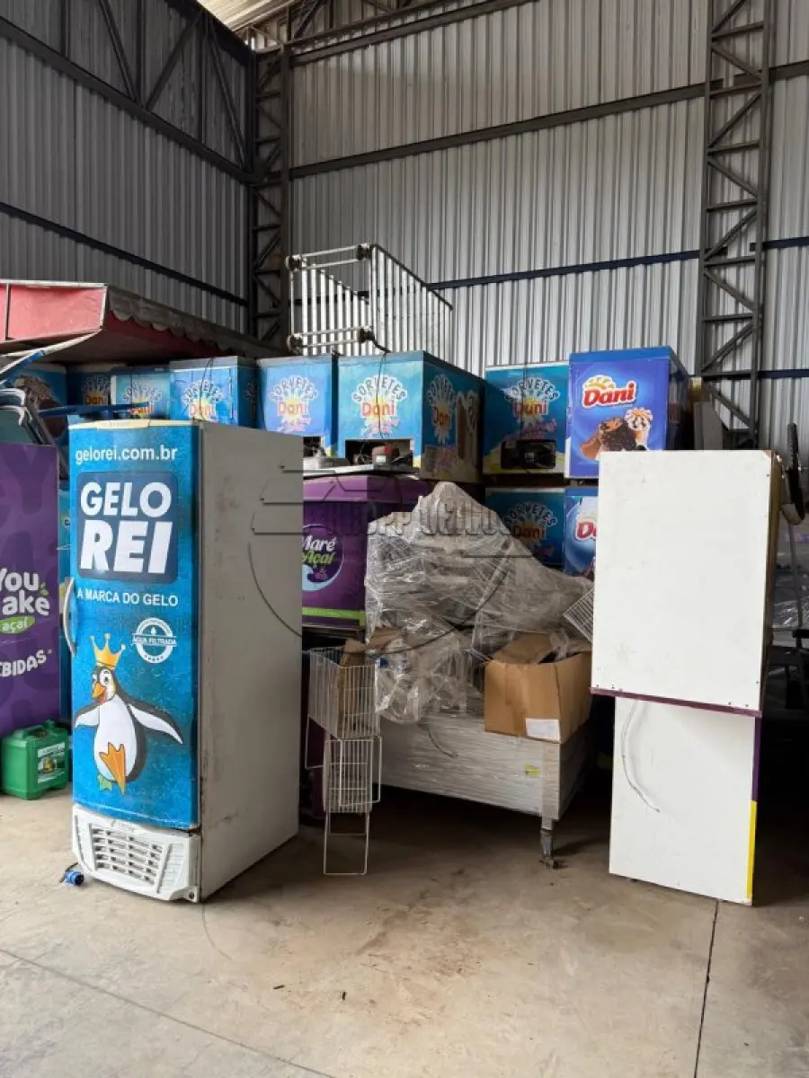 LOTE 009 - 02ª DATA | Cinquenta freezers horizontais