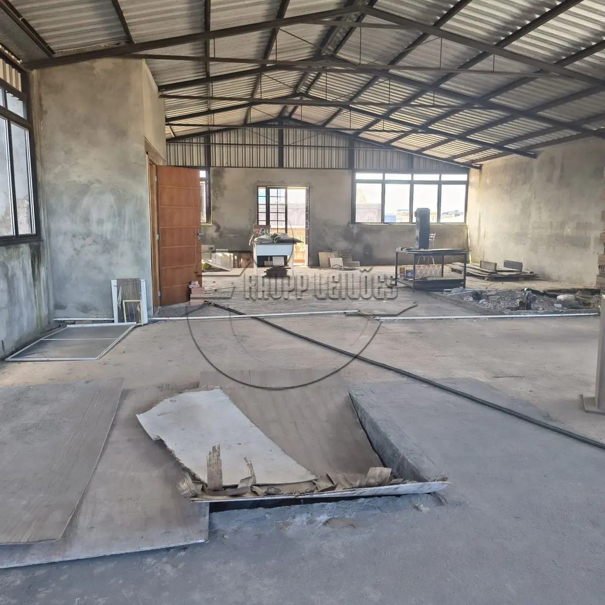 LOTE 005 - 02ª DATA | (PORTO ALEGRE/RS) Um prédio c/ 346,71m², no Bairro Navegantes (IMÓVEL DESOCUPADO)