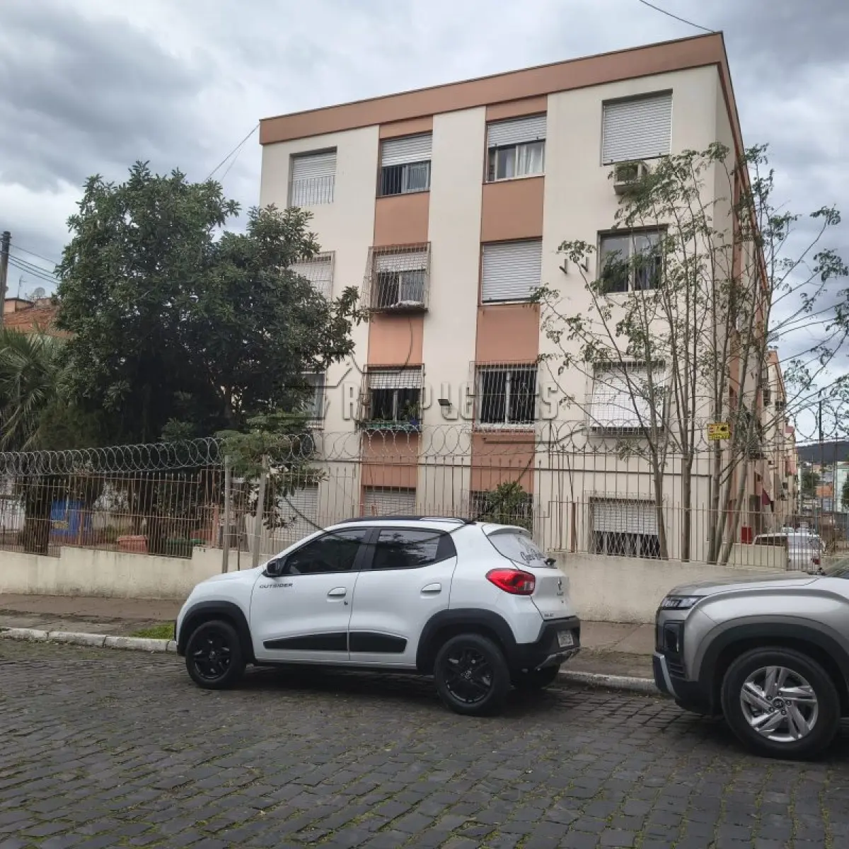 LOTE 006 - (PORTO ALEGRE/RS) O apartamento 383 do Edifício Caravelas, c/ 39,69m², no Bairro Jardim Dona Leopoldina