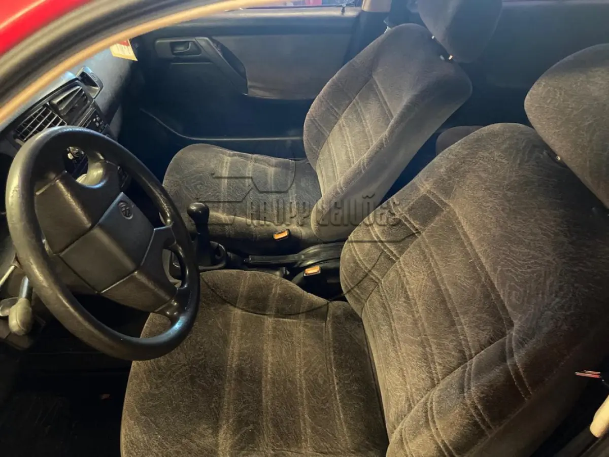 LOTE 006 - Um veículo I/VW GOLF GLX, ano/mod. 1995/1995