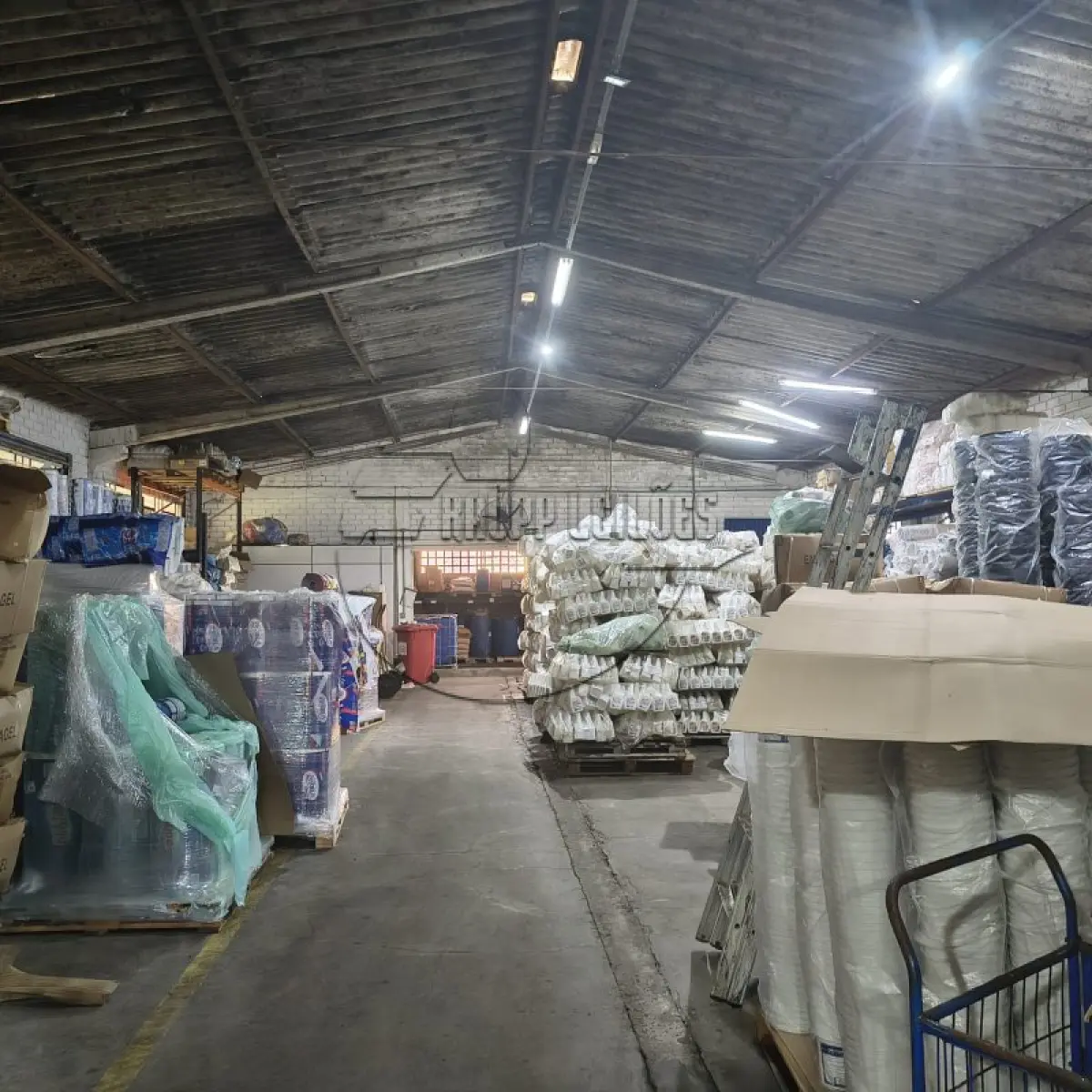 LOTE 009 - (CACHOEIRINHA/RS) Uma área de terras de 11ha, c/ benfeitorias, no Distrito Industrial de Cachoeirinha/RS