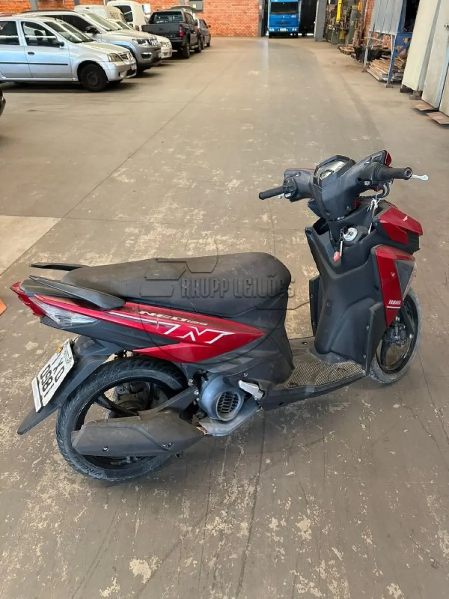 LOTE 016 - Uma motocicleta YAMAHA/NEO 125, ano/mod. 2016/2017