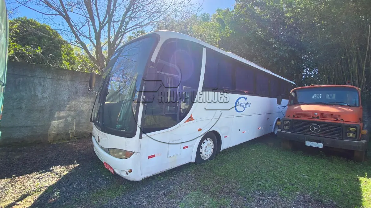 LOTE 012 - Um ônibus VW/MPOLO VIAGGIO R, ano/mod 2000/2000