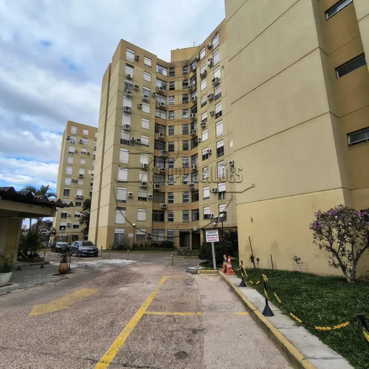 LOTE 002 - 02ª DATA | (PORTO ALEGRE/RS) O apto 808, c/ 63,61m², do Edifício Bandeirante, no Conjunto Resid. Santos Dumont, no Bairro Tristeza
