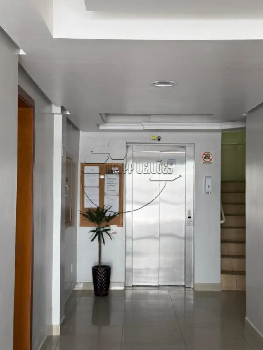 LOTE 004 - (TRAMANDAÍ/RS) O apto 405, c/ 57,35m² + boxe 09, ambos do Edificio Sanvie Residence