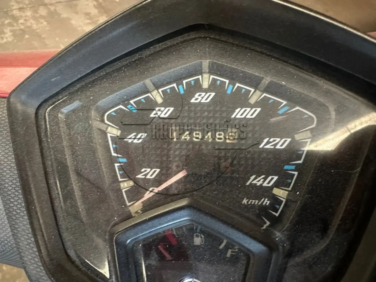 LOTE 016 - Uma motocicleta YAMAHA/NEO 125, ano/mod. 2016/2017
