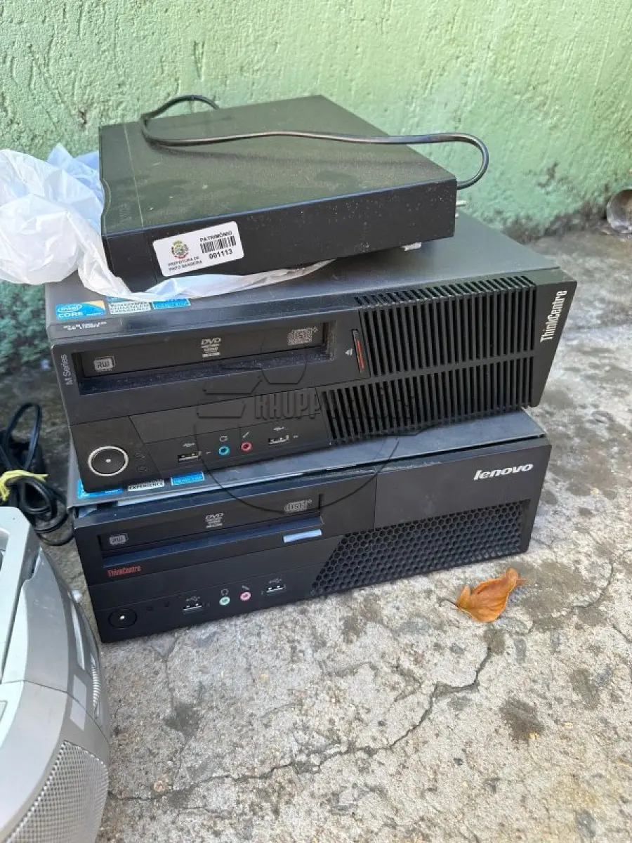 LOTE 010 - RÁDIOS, DVD E CÂMERA