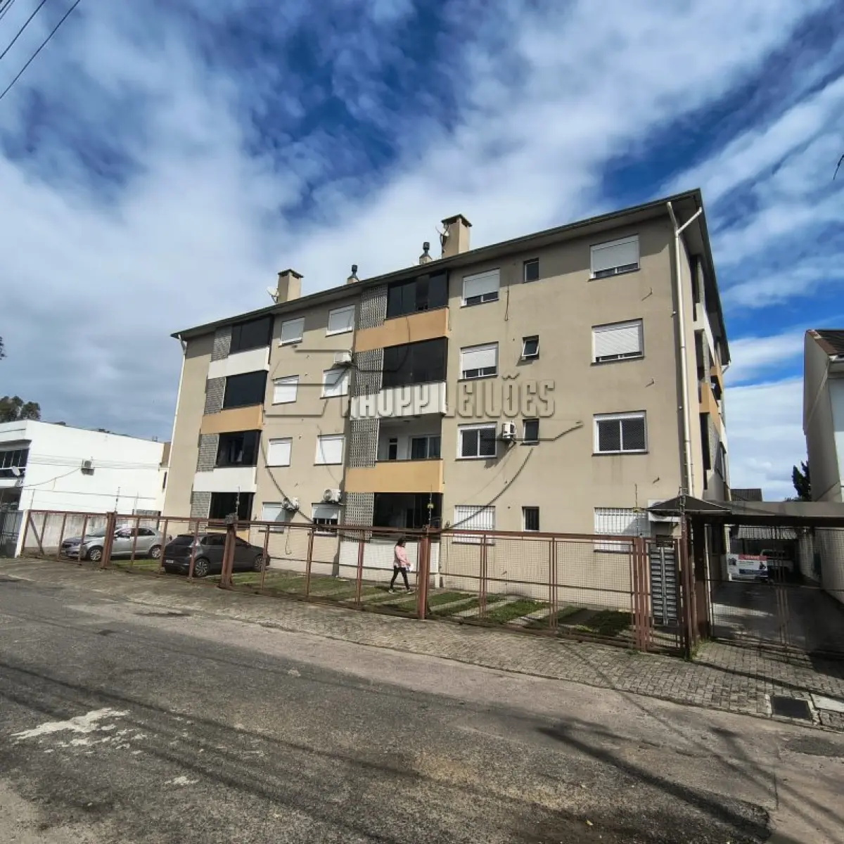 LOTE 003 - 02ª DATA | (CACHOEIRINHA/RS) O box de estacionamento 03 do Ed. Resid. São Mateus III, c/ 11,04m², no Bairro Vila Imbuí