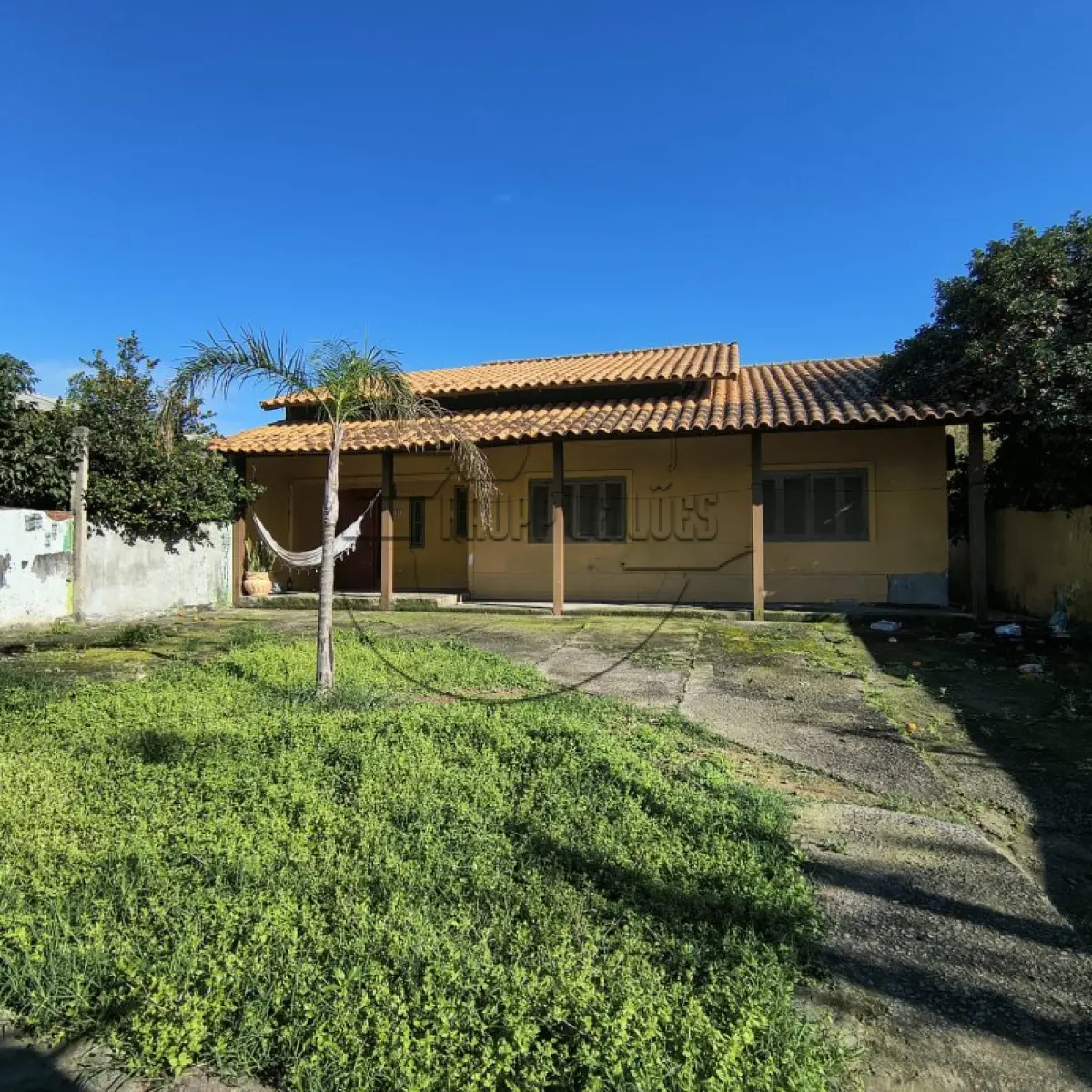 LOTE 009 - (GRAVATAÍ/RS) Uma casa de alvenaria c/ 120.70m², no Bairro Cruzeiro
