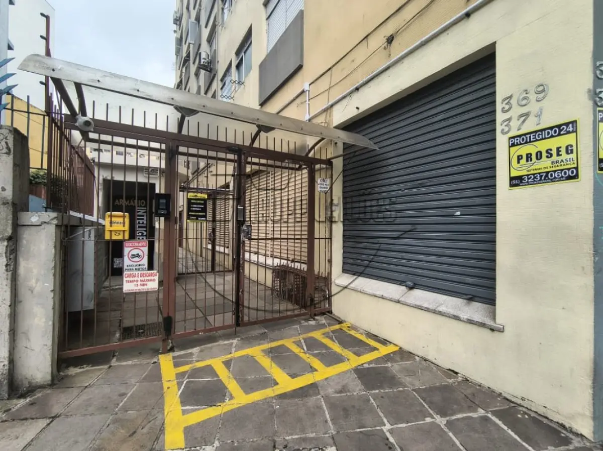 LOTE 001 - 02ª DATA | (PORTO ALEGRE/RS) O apartamento nº 406 do Edificio Henke, c/ 58,07m², no Bairro Farroupilha