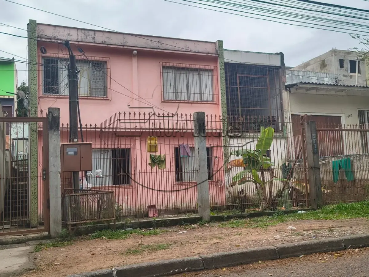LOTE 001 - (PORTO ALEGRE/RS) Uma casa de aprox. 400,00m², no Bairro Santa Tereza