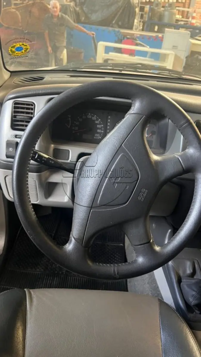 LOTE 009 - 02ª DATA | Um veículo I/MMC PAJERO SP4X4 HPE G, ano/mod 2003/2004