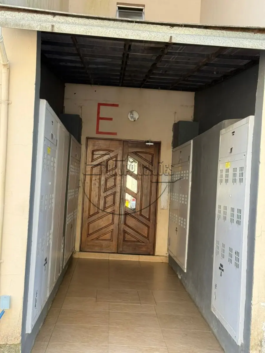 LOTE 007 - (CACHOEIRINHA/RS) O apto nº 210E, c/ 40,51m², localizado no bloco "E", do Condomínio Residencial Marechal Rondon II