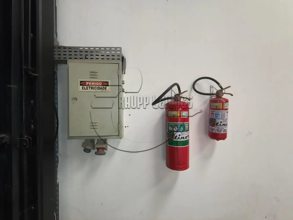LOTE 002 - 02ª DATA | (GRAVATAÍ/RS) Um prédio c/ aproximadamente 230,00m², no Bairro Parque dos Anjos
