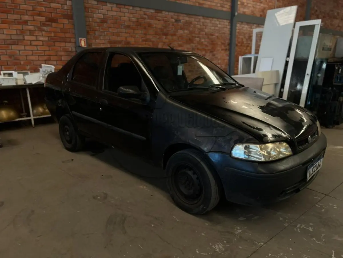 LOTE 004 - 02ª DATA | Um veículo FIAT/SIENA FIRE,  ano/mod 2003/2003