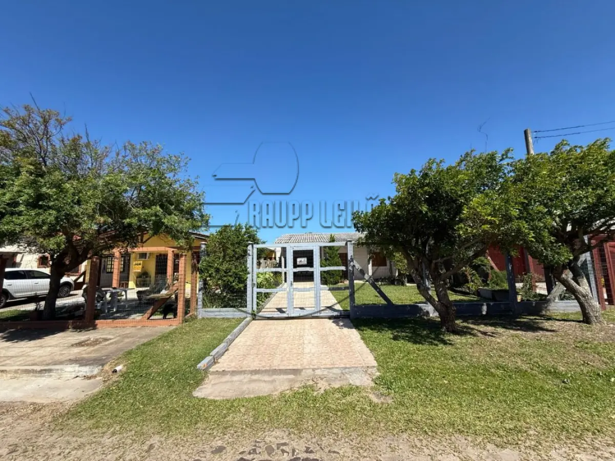 LOTE 003 - 02ª DATA | (IMBÉ/RS) Uma casa de aprox. 106,47m², na Praia de Mariluz
