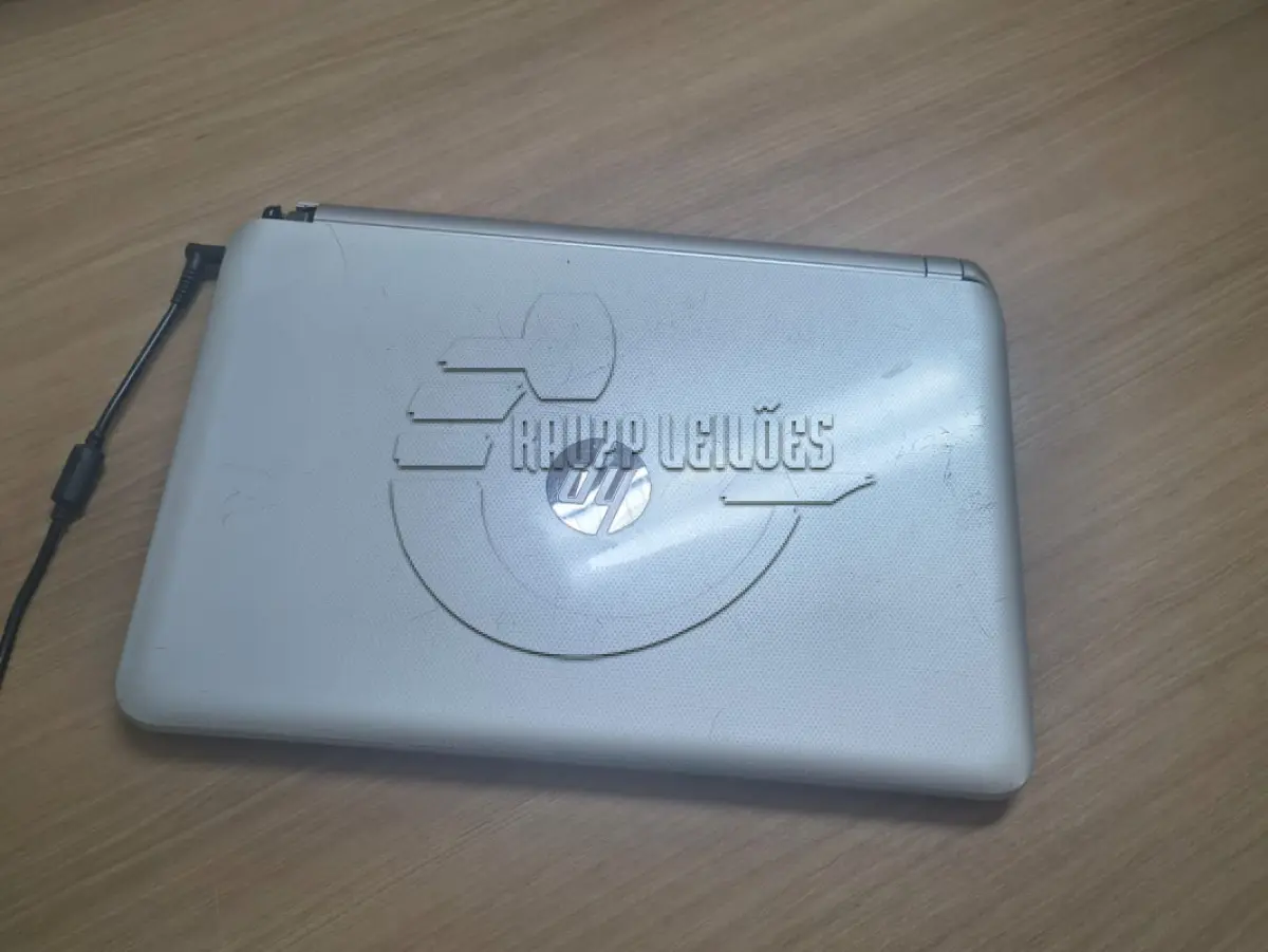 LOTE 034 - Um notebook HP Pavilion 14, processador Intel I7