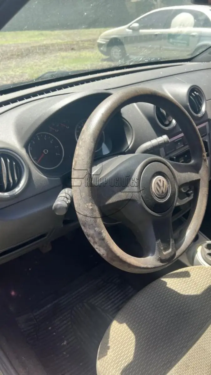 LOTE 010 - 02ª DATA | Um veículo VW/GOL 1.0, ano/mod 2011/2011