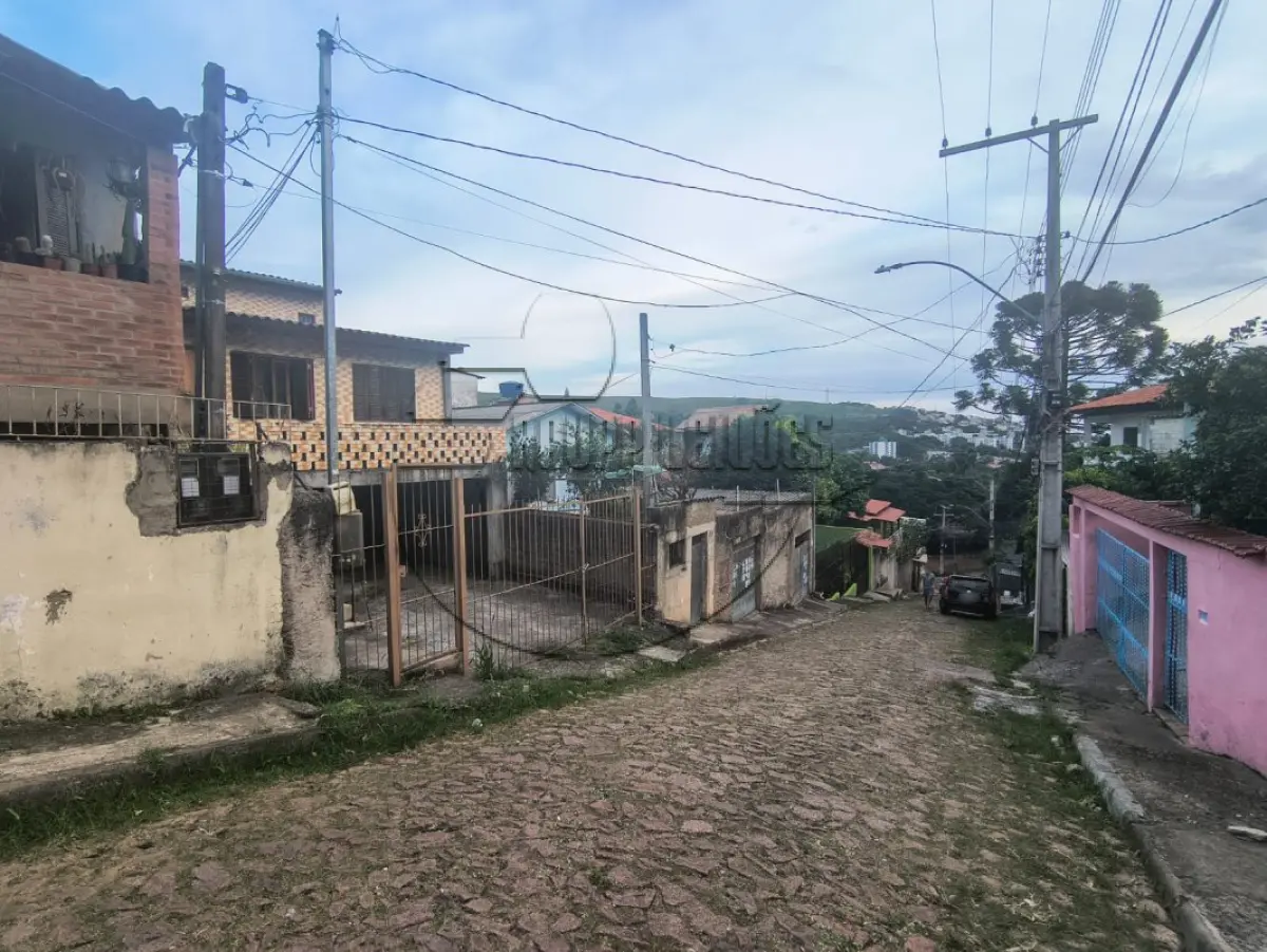 LOTE 001 - 02ª DATA | (PORTO ALEGRE/RS) Uma casa c/ aprox. 50,00m², no Bairro Nonoai