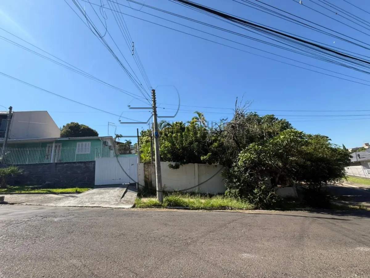 LOTE 003 - (NOVO HAMBURGO/RS) Uma casa c/ aprox. 228,87m², no Bairro Ouro Branco
