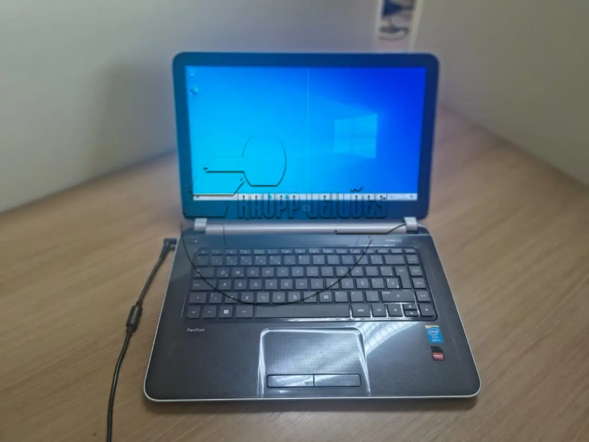 LOTE 034 - Um notebook HP Pavilion 14, processador Intel I7