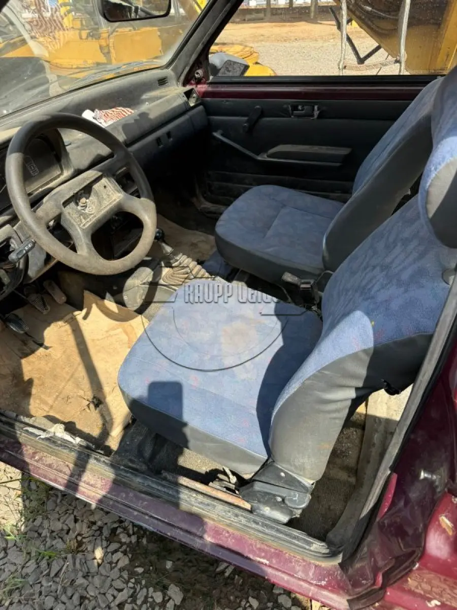 LOTE 001 - Um veículo FIAT UNO MILLE SX, ano/modelo 1996/1997, c/ motor funcionando
