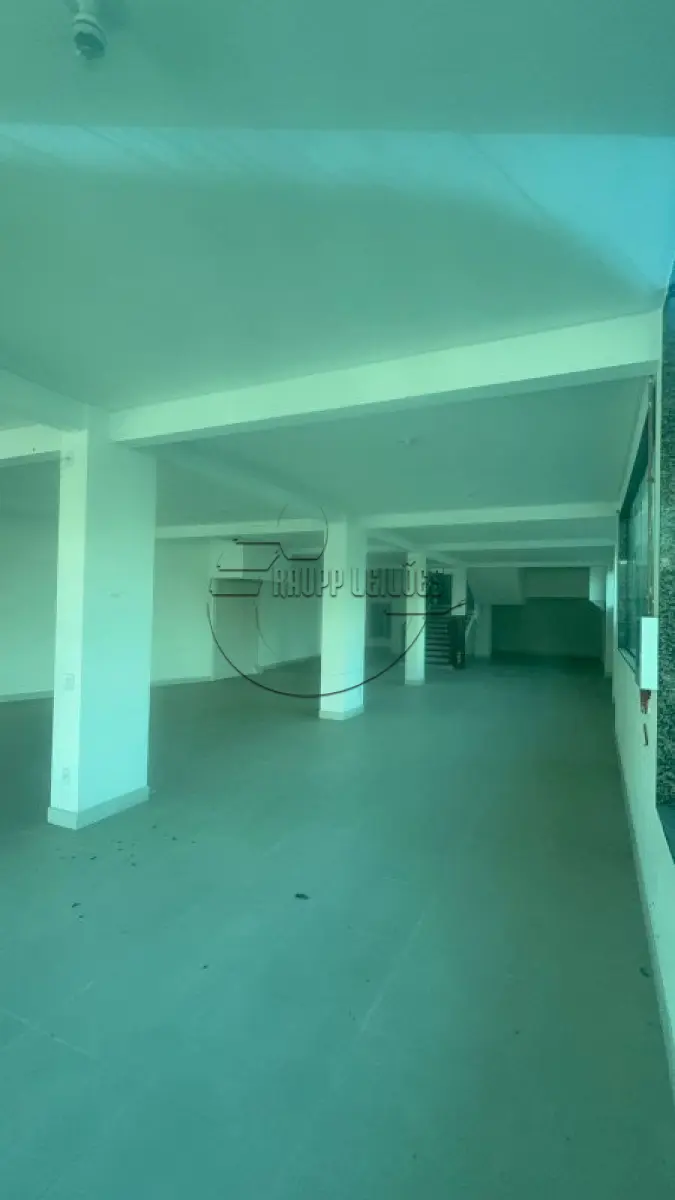 LOTE 001 - 02ª DATA | (SÃO JOÃO BATISTA/SC) Um prédio de esquina c/ aprox. 1.684,18m², no Bairro Centro